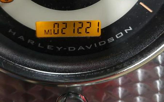 2005 Harley-Davidson® FLSTN - Softail® Deluxe