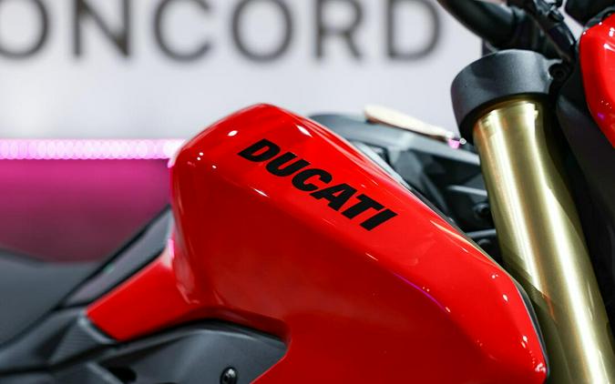 2027 Ducati Hypermotard V2