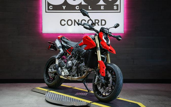 2027 Ducati Hypermotard V2