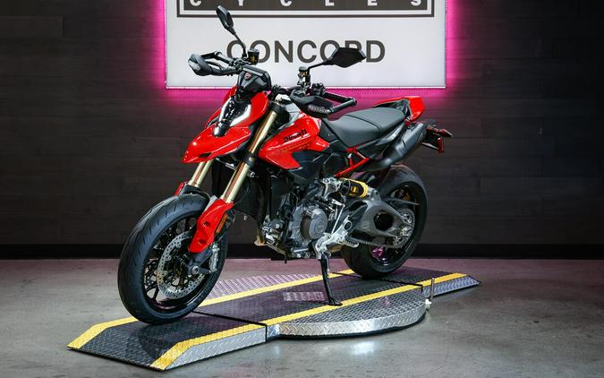 2027 Ducati Hypermotard V2