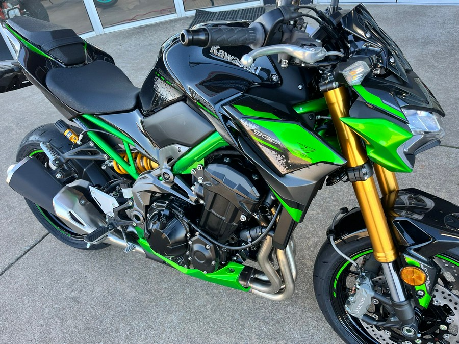 2024 Kawasaki Z900 SE