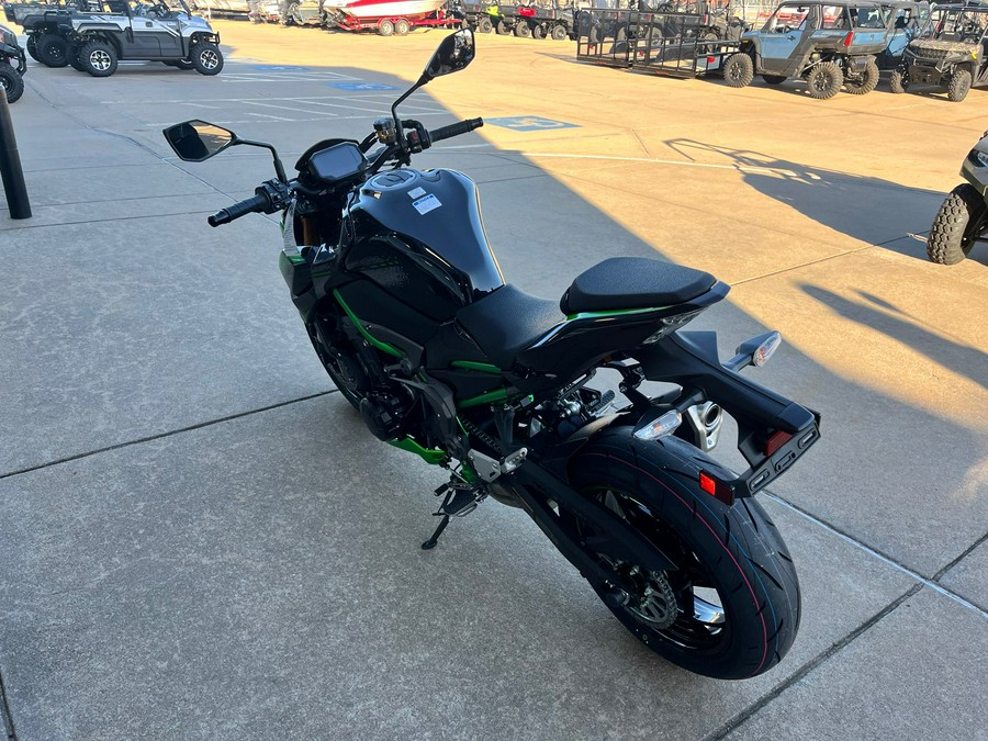 2024 Kawasaki Z900 SE