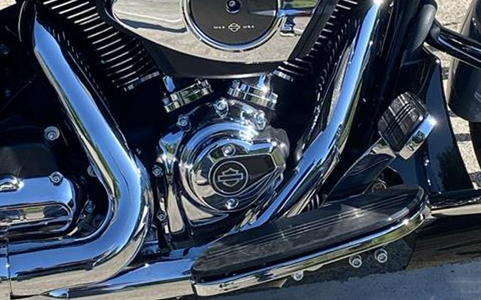 2026 Harley-Davidson Road Glide Solo