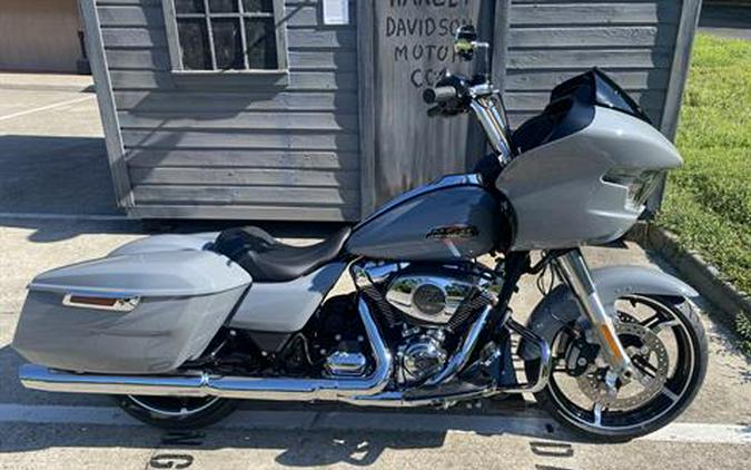 2026 Harley-Davidson Road Glide Solo