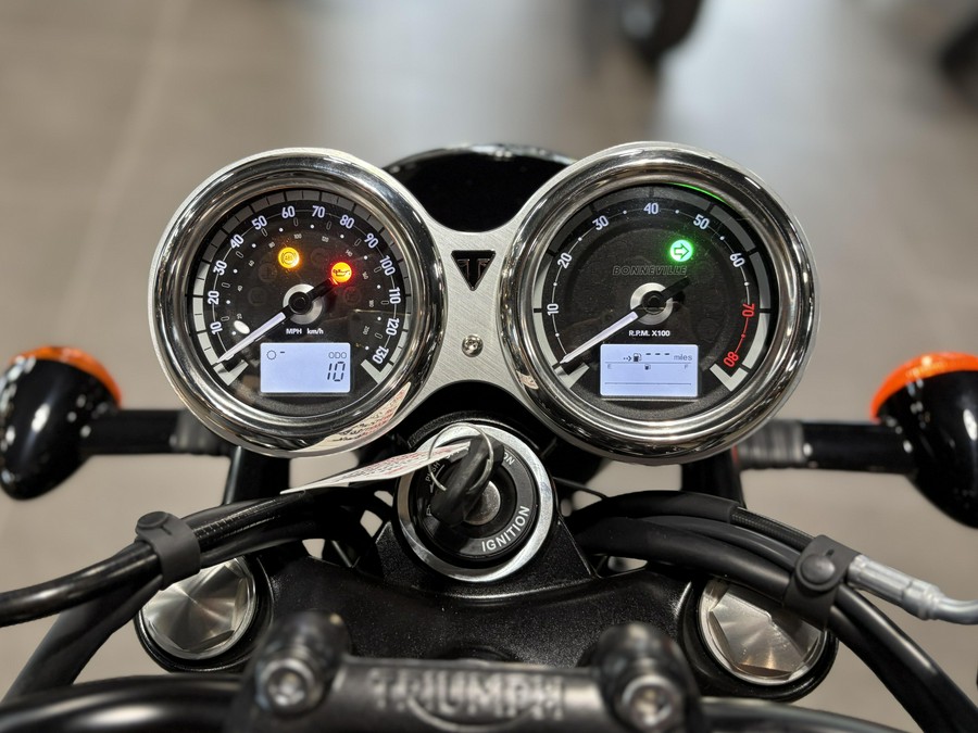 2026 Triumph Bonneville T120 Black