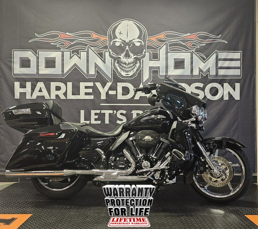 2015 Harley-Davidson CVO™ Street Glide®