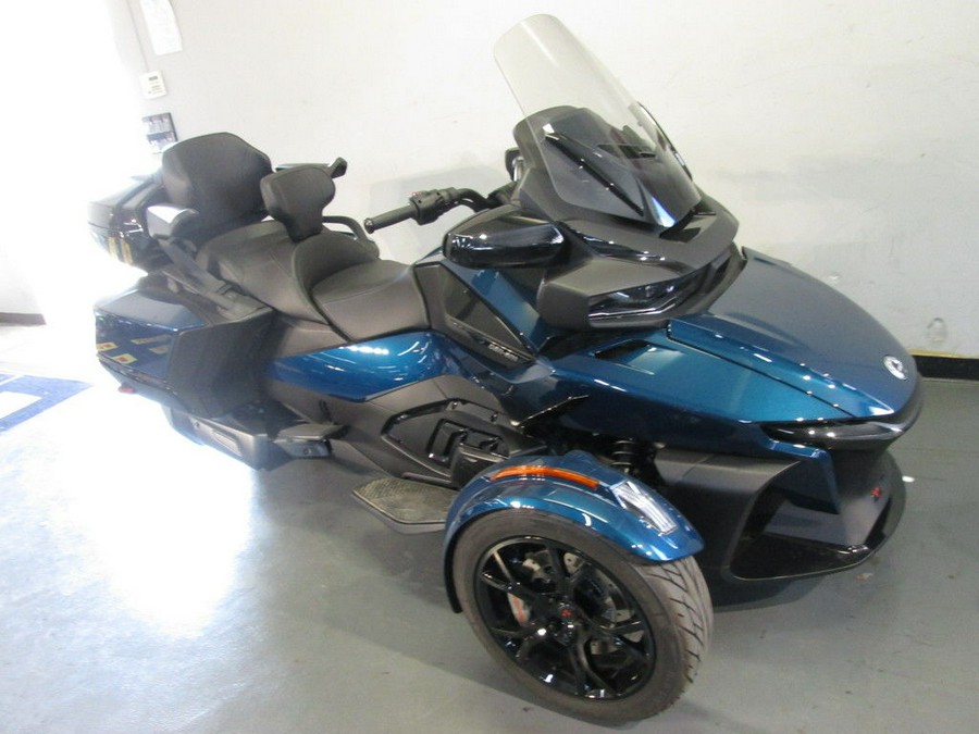 2021 Can-Am® Spyder® RT Limited Dark