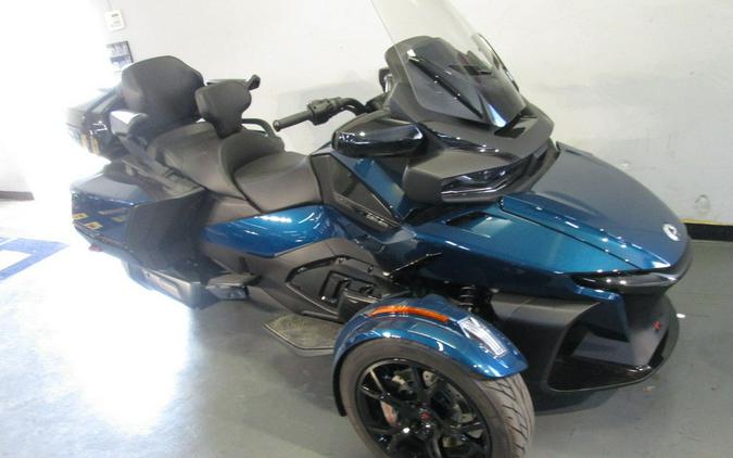 2021 Can-Am® Spyder® RT Limited Dark