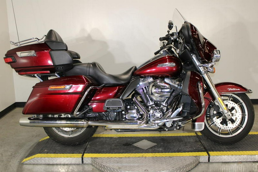 2015 Harley-Davidson® FLHTCU - Electra Glide® Ultra Classic®