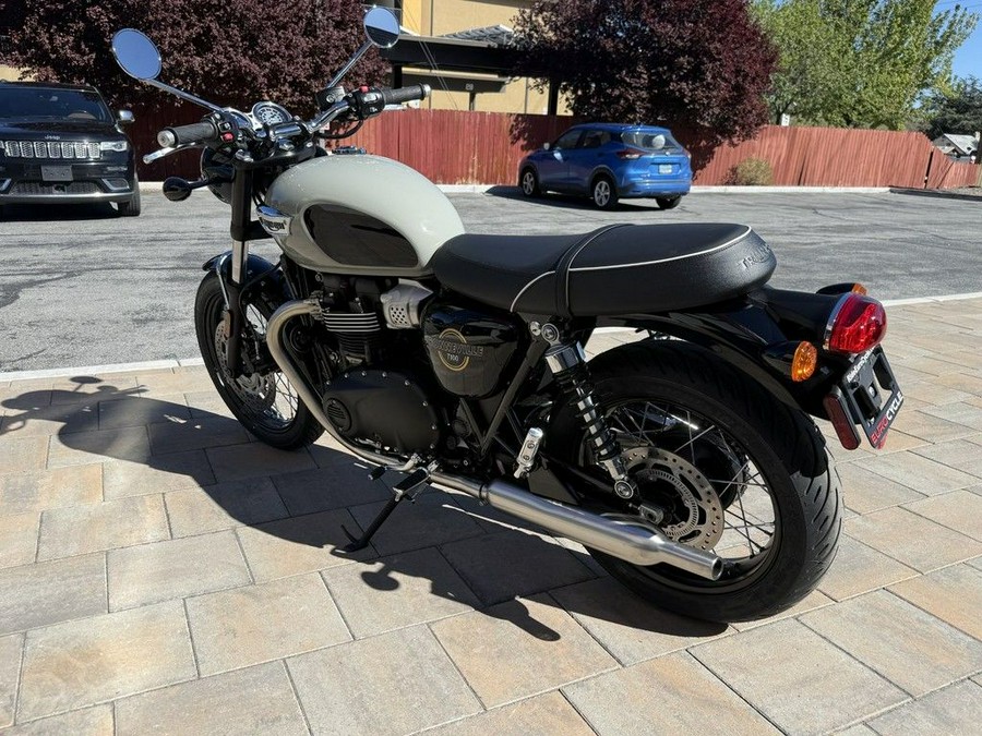 2026 Triumph Bonneville T100 Stone grey