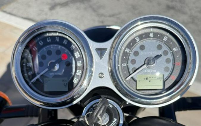 2026 Triumph Bonneville T100 Stone grey