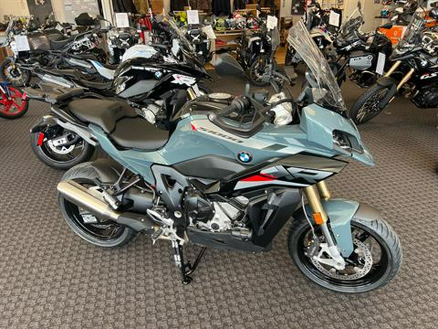 2026 BMW S 1000 XR