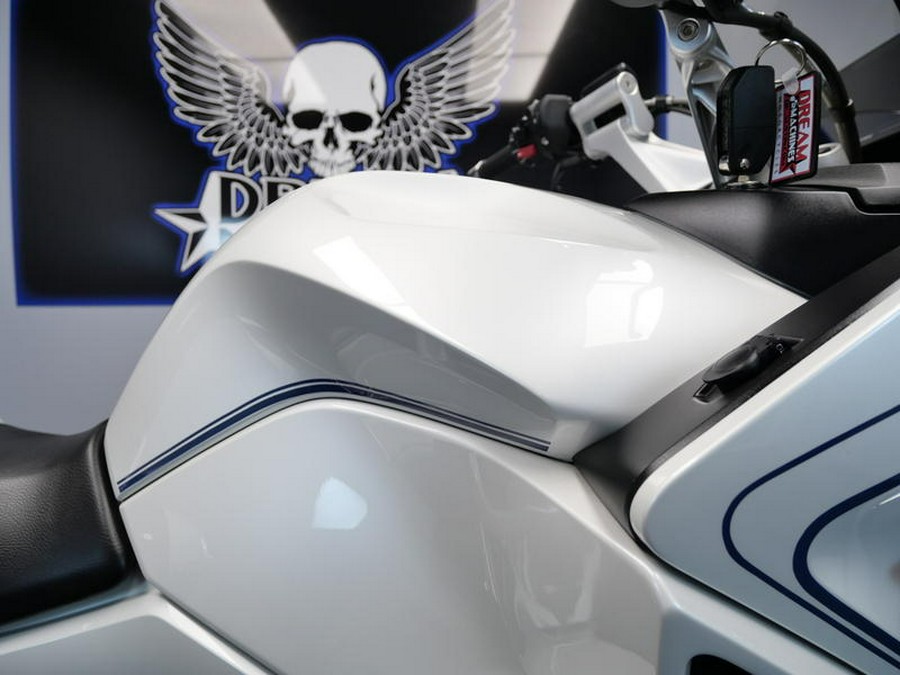 2021 BMW R 1250 RT 719 Mineral White Metallic