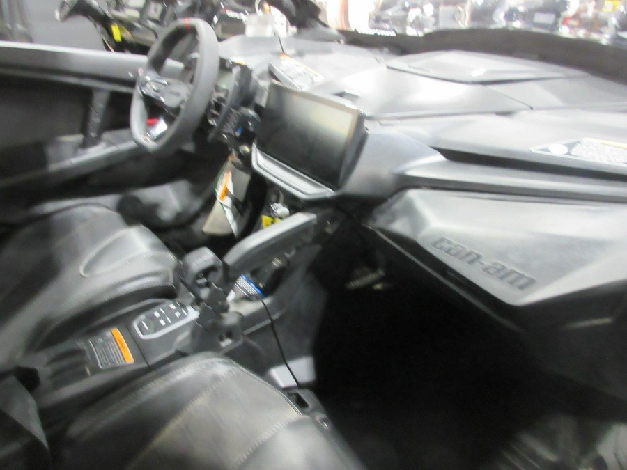 2025 CAN-AM MAVERICK R MAX X RS 999T DCT