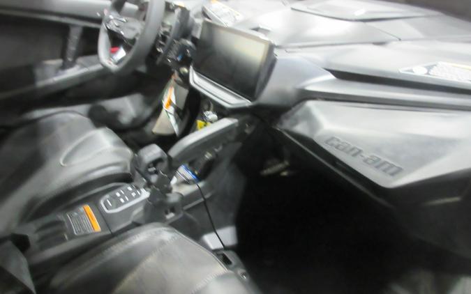 2025 CAN-AM MAVERICK R MAX X RS 999T DCT