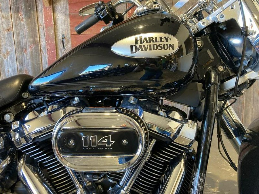 2022 Harley-Davidson® FLHCS - Heritage Classic 114