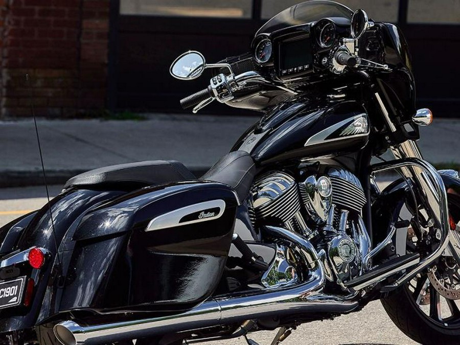 2024 Indian Motorcycle® Chieftain® Limited Black Metallic