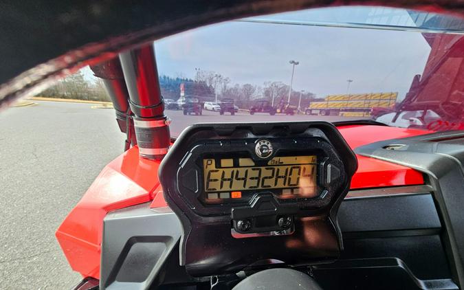 2014 Can-Am Commander™ 800R