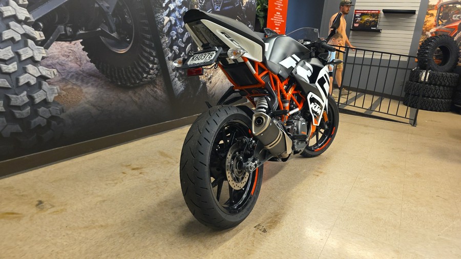 2020 RC390 - KTM
