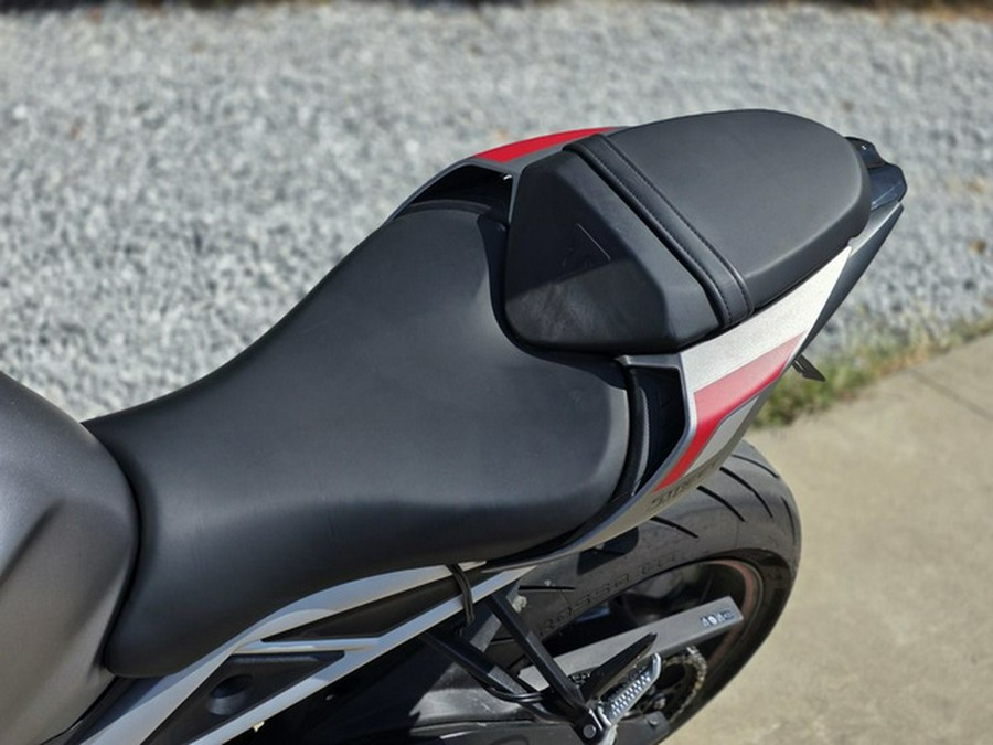 2022 Triumph Street Triple R Matte Silver Ice