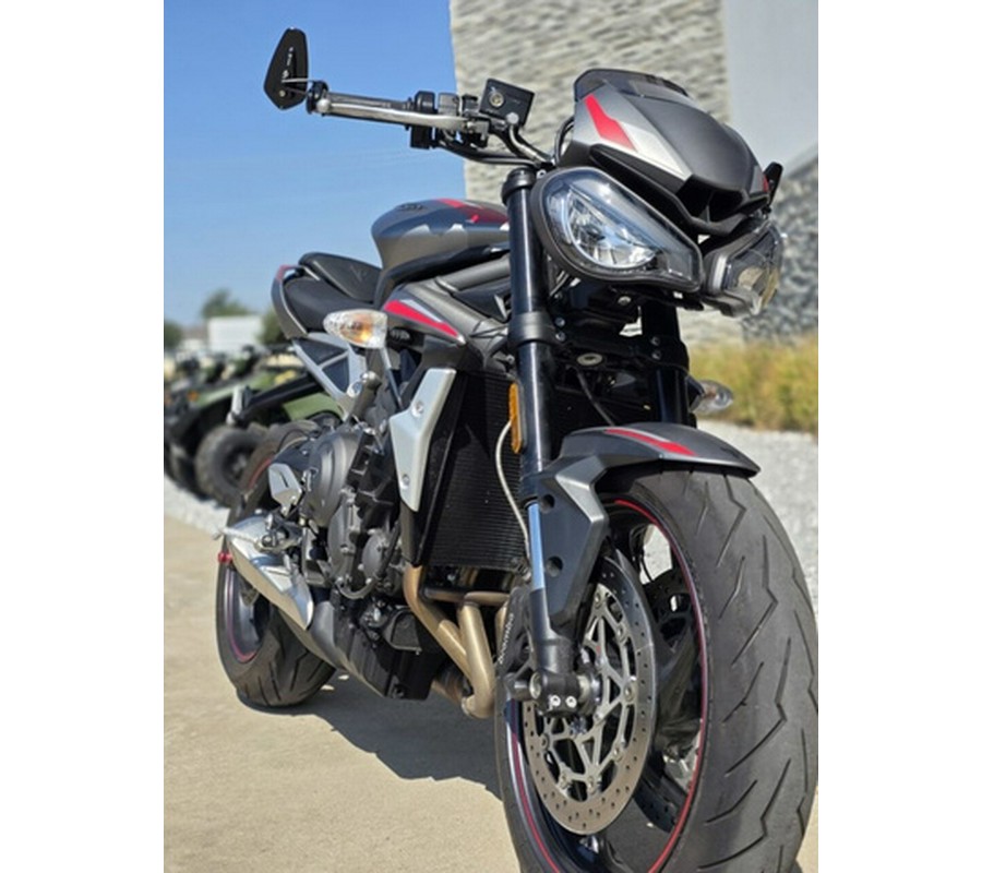 2022 Triumph Street Triple R Matte Silver Ice