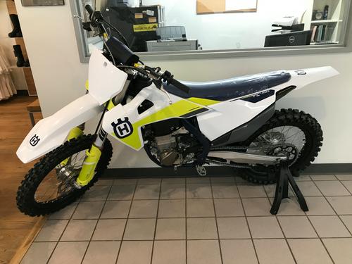 2020 Husqvarna FC 450, 350 and 250 First Look (5 Fast Facts)