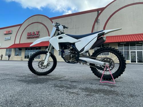 2019 Husqvarna FC 450 Rockstar Edition Review (11 Fast Facts)