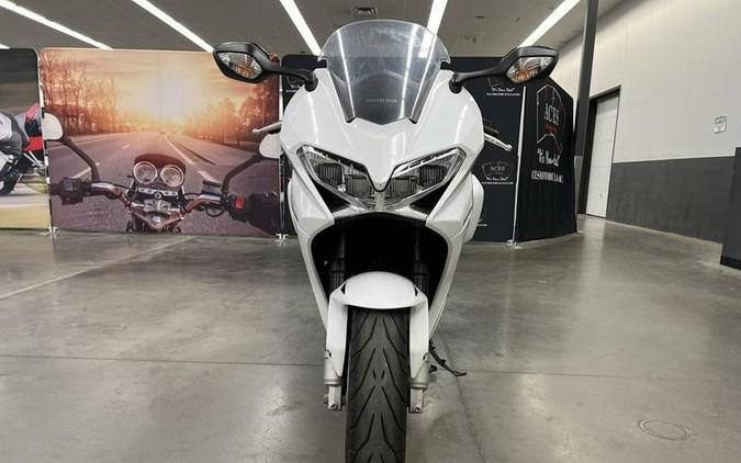 2014 Honda® VFR800FD