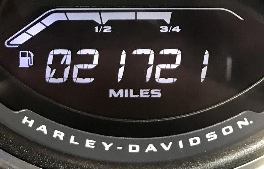 2020 Harley-Davidson® FLSB - Softail® Sport Glide®