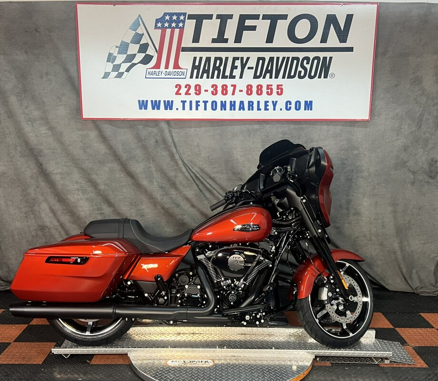 FLHX 2024 Street Glide®