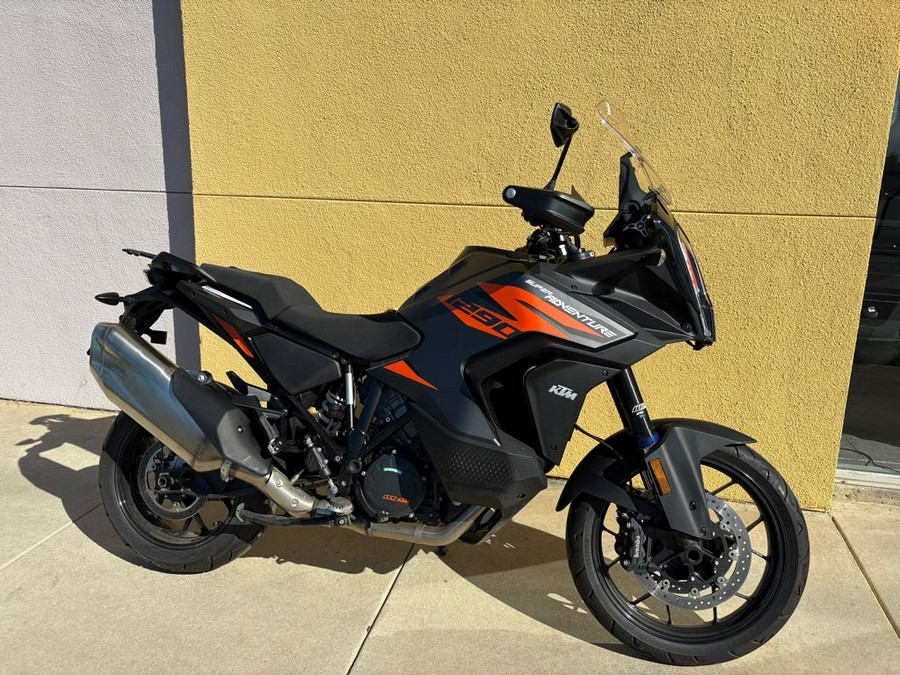 2023 KTM 1290 SUPER ADVENTURE S
