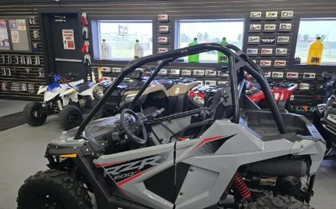 2024 Polaris RZR 200 EFI