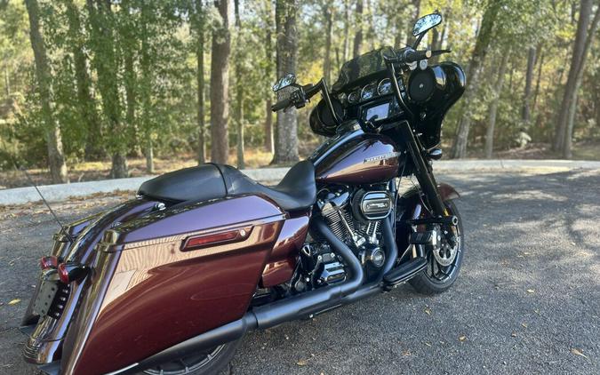 FLHXS 2018 Street Glide® Special