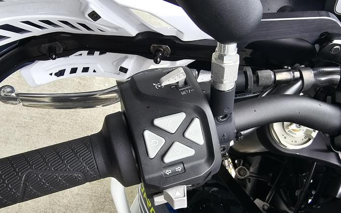 2023 Husqvarna NORDEN 901