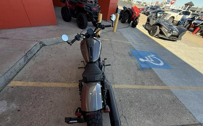 2026 Indian Motorcycle® Scout® Bobber Limited +Tech Heavy Metal Smoke