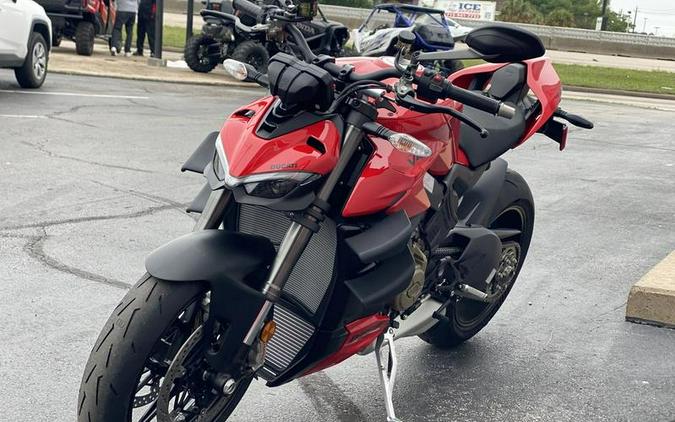 2024 Ducati Streetfighter V4 Red