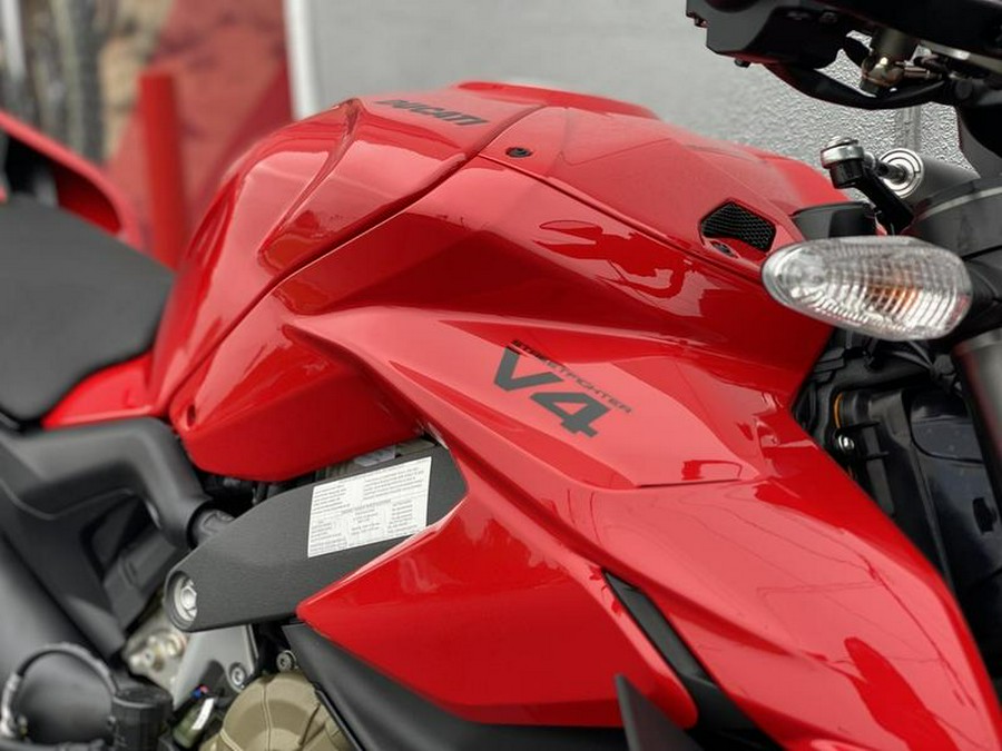 2024 Ducati Streetfighter V4 Red