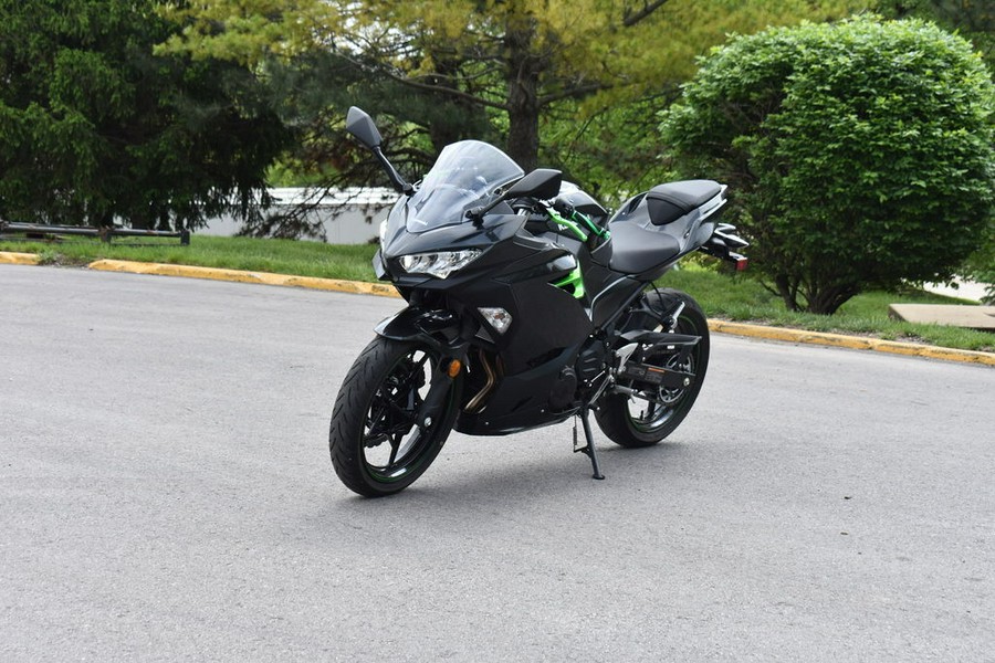 2023 Kawasaki Ninja® 400 KRT Edition