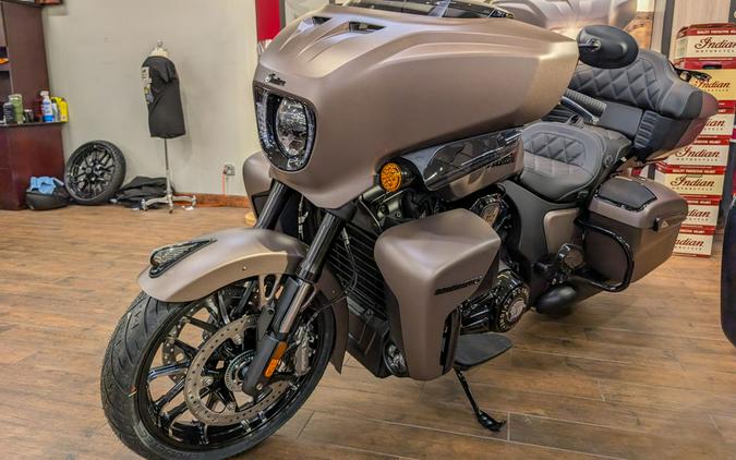 2025 Indian Motorcycle® Roadmaster® PowerPlus Dark Horse® 112 w/PowerBand Nara Bronze Smoke