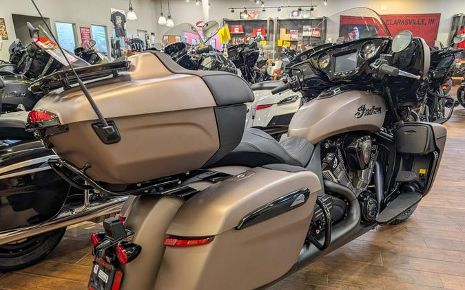 2025 Indian Motorcycle® Roadmaster® PowerPlus Dark Horse® 112 w/PowerBand Nara Bronze Smoke