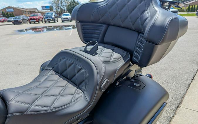 2025 Indian Motorcycle® Roadmaster® PowerPlus Dark Horse® 112 Black Smoke