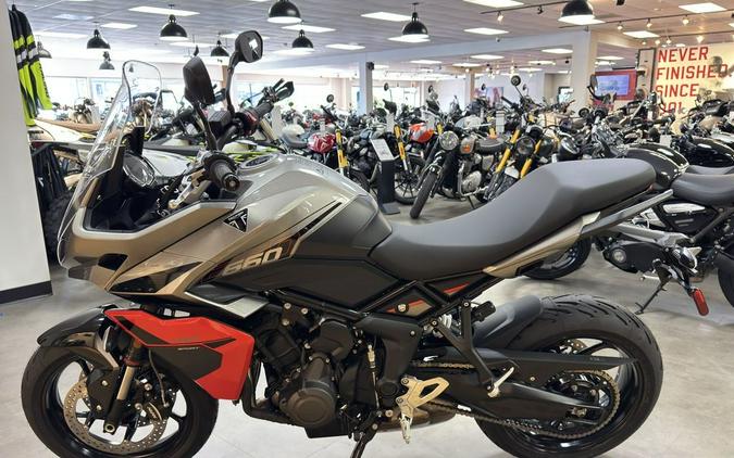 2026 Triumph Tiger Sport 660 Silver ice / Intense orange