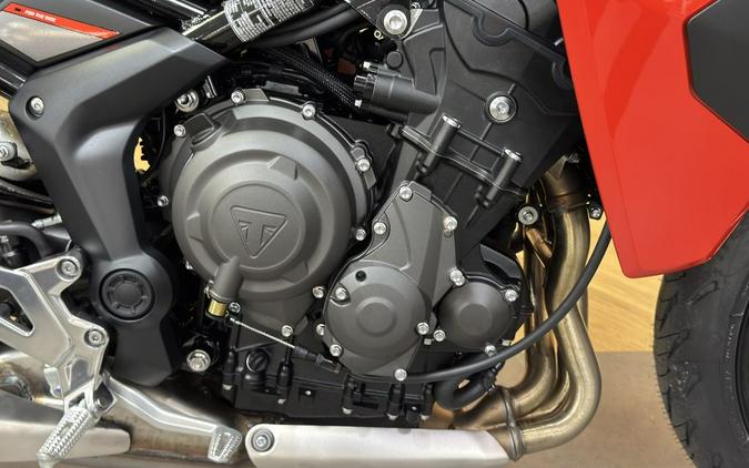 2026 Triumph Tiger Sport 660 Silver ice / Intense orange