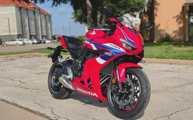 2026 Honda CBR650R E-Clutch