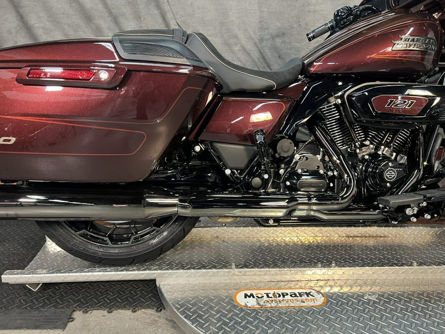 FLHXSE 2024 CVO™ Street Glide®