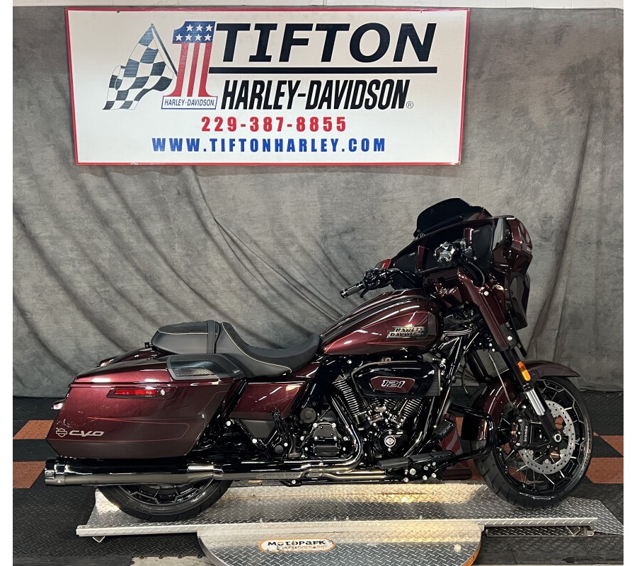 FLHXSE 2024 CVO™ Street Glide®