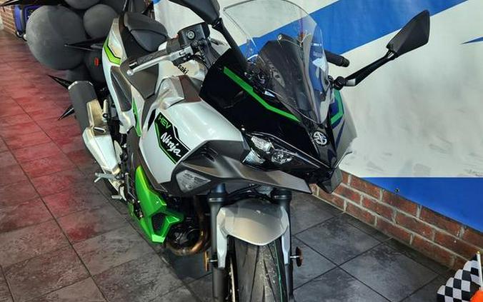 2024 Kawasaki Ninja 7 Hybrid First Look [12 Fast Facts; 40 Pics]