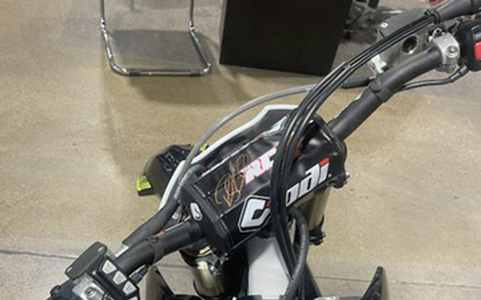 2025 Triumph TF 450-RC Edition Jet BlackPure White