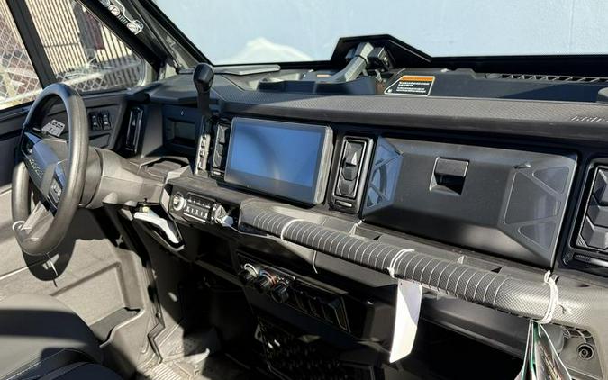 2026 Can-Am® DEF LTD 65 HD11