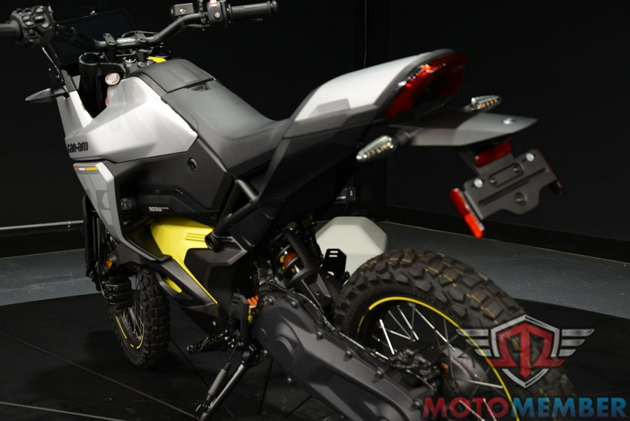 2025 Can-Am Origin® 73